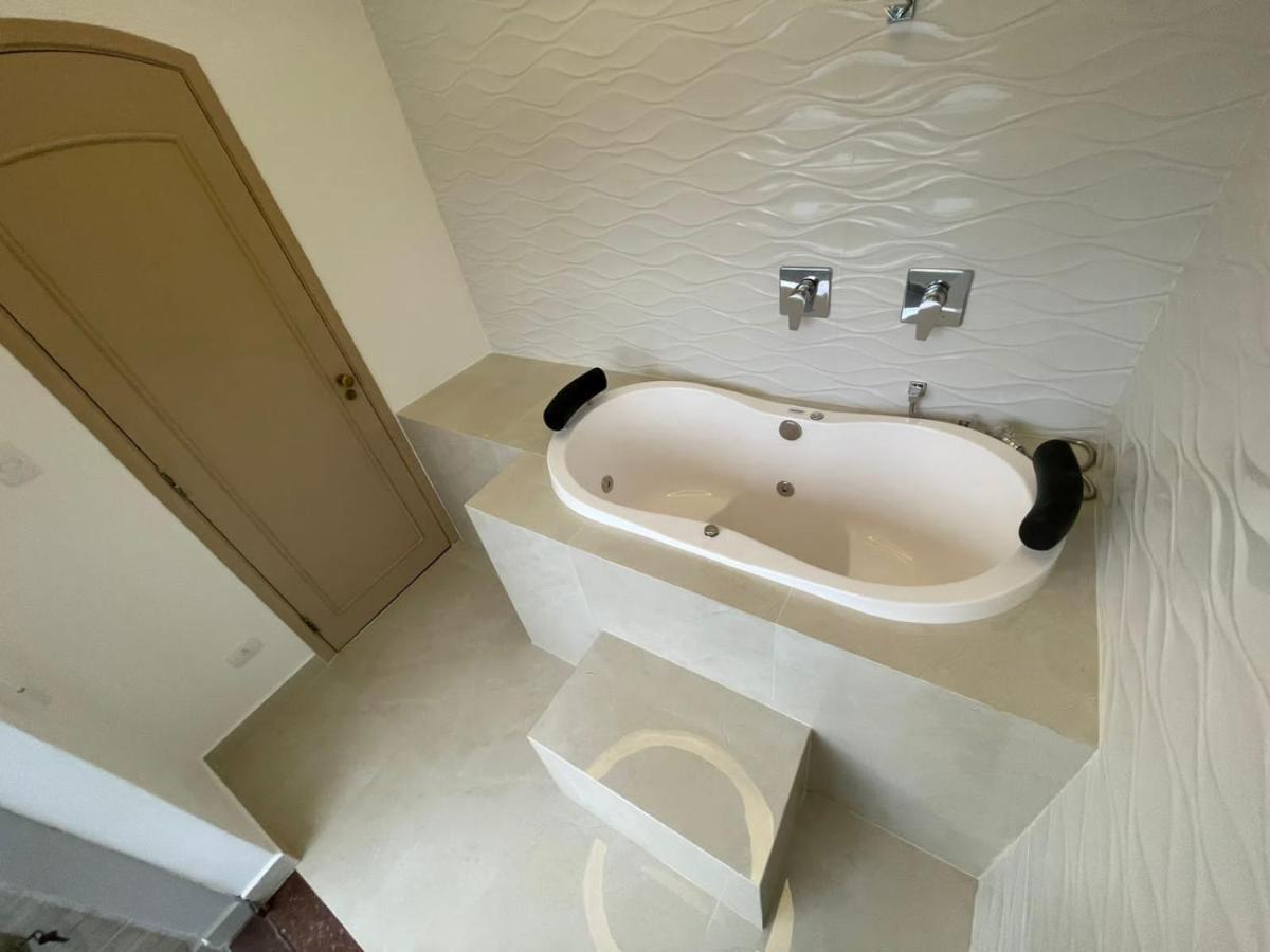 Linda Casa De Em Condominio Guaruja, Enseada, Condominio Granville *